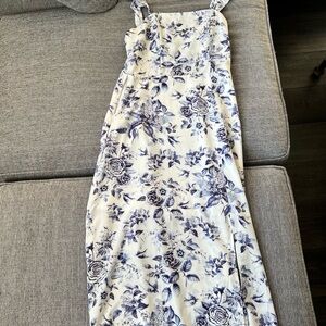 Women’s SHEIN White And Blue Floral Maxi Dress Size M